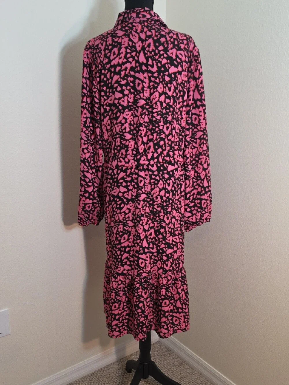 LOFT Black and Hot Pink Printed Midi Shirt Dress Skirt